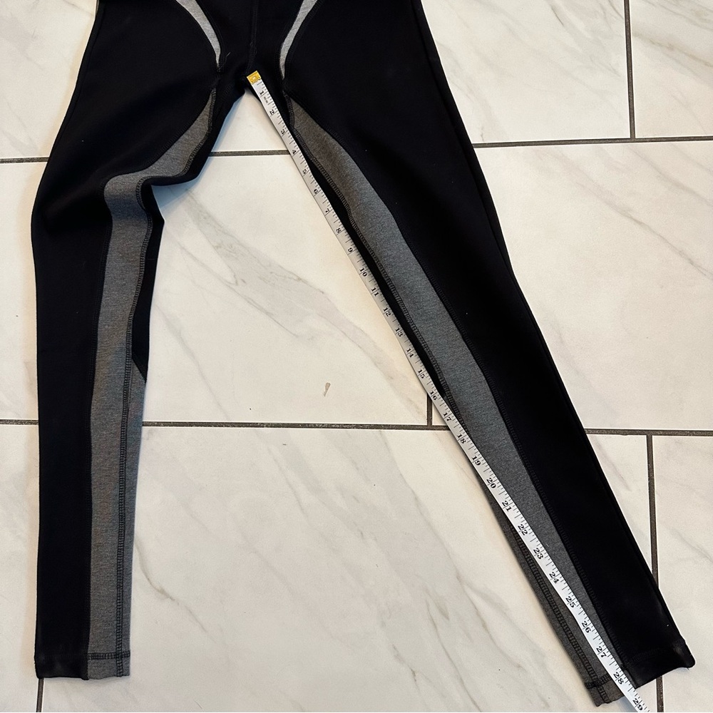 Black & Gray Sculpting Sleeveless Jumpsuit - Picture 9 of 9